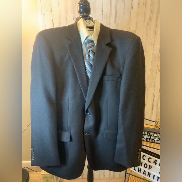 Andrew Fezza sport coat. Size 42R. Adding the three other pieces. - Picture 2 of 7